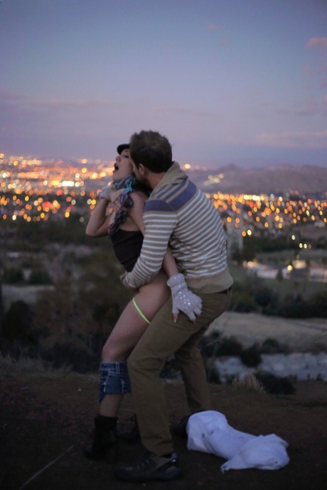 Горячая блондинка Эй Джей Эпплгейт узнает о грубом сексе от Райана Мэдисона картинка 1