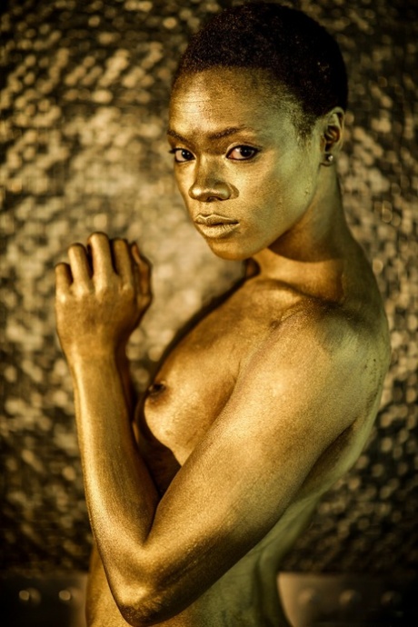 Ана Фокс - талантливая молодая женщина, которая привлекает внимание своей девушки по контракту картинка 8