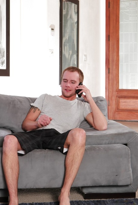 Пышная красотка с гигантскими сиськами Алура Дженсон жестко трахается картинка 5