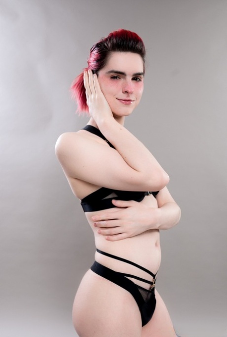 Пришло время для новой части медосмотра, на этот раз доктора Ди Уильямс картинка 7