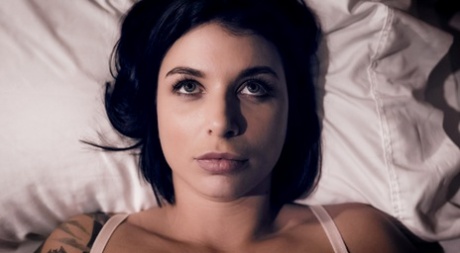 СВЯТОТАТСТВЕННАЯ история АЙВИ ЛЕБЕЛЬ, которая мстит Факультету Деспотизма картинка 1