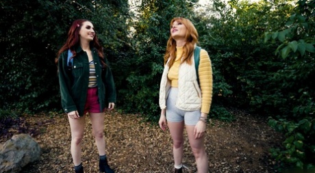 Лейси Леннон и Ария Карсон - соседи, которые решили вернуться на природу для картинка 1