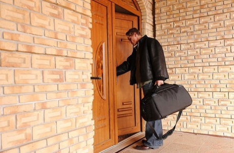 Похотливая Лиза Дель Сьерра с большими сиськами наслаждается большим твердым членом в своей заднице картинка 4