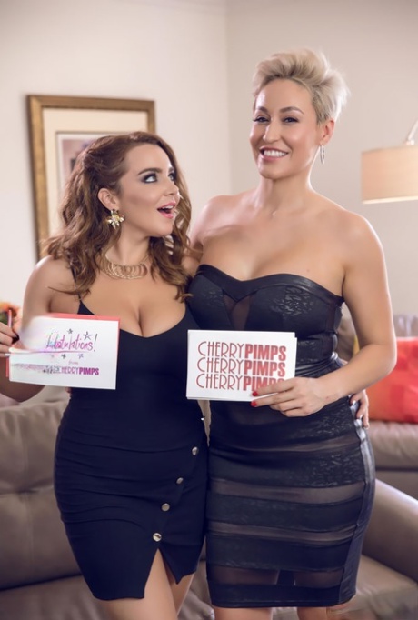 Симпатичная девушка Наташа Найс празднует то, что ее выбрали вишенкой месяца картинка 4