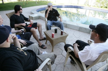 Ришель Райан, Брианна Лав и Алексис Техас получают огромный твердый член картинка 1