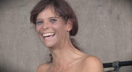 Сдержанная женщина Сирен Де Мер сняла капюшон после проникновения картинка 15